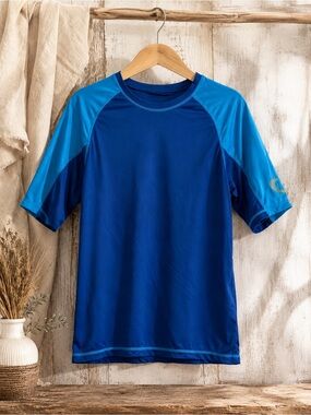 Basic‎ Editions Blue UV Shirt Medium